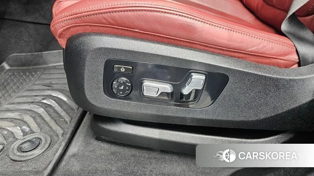 BMW X6 (G06) id 4736451 из Кореи 24