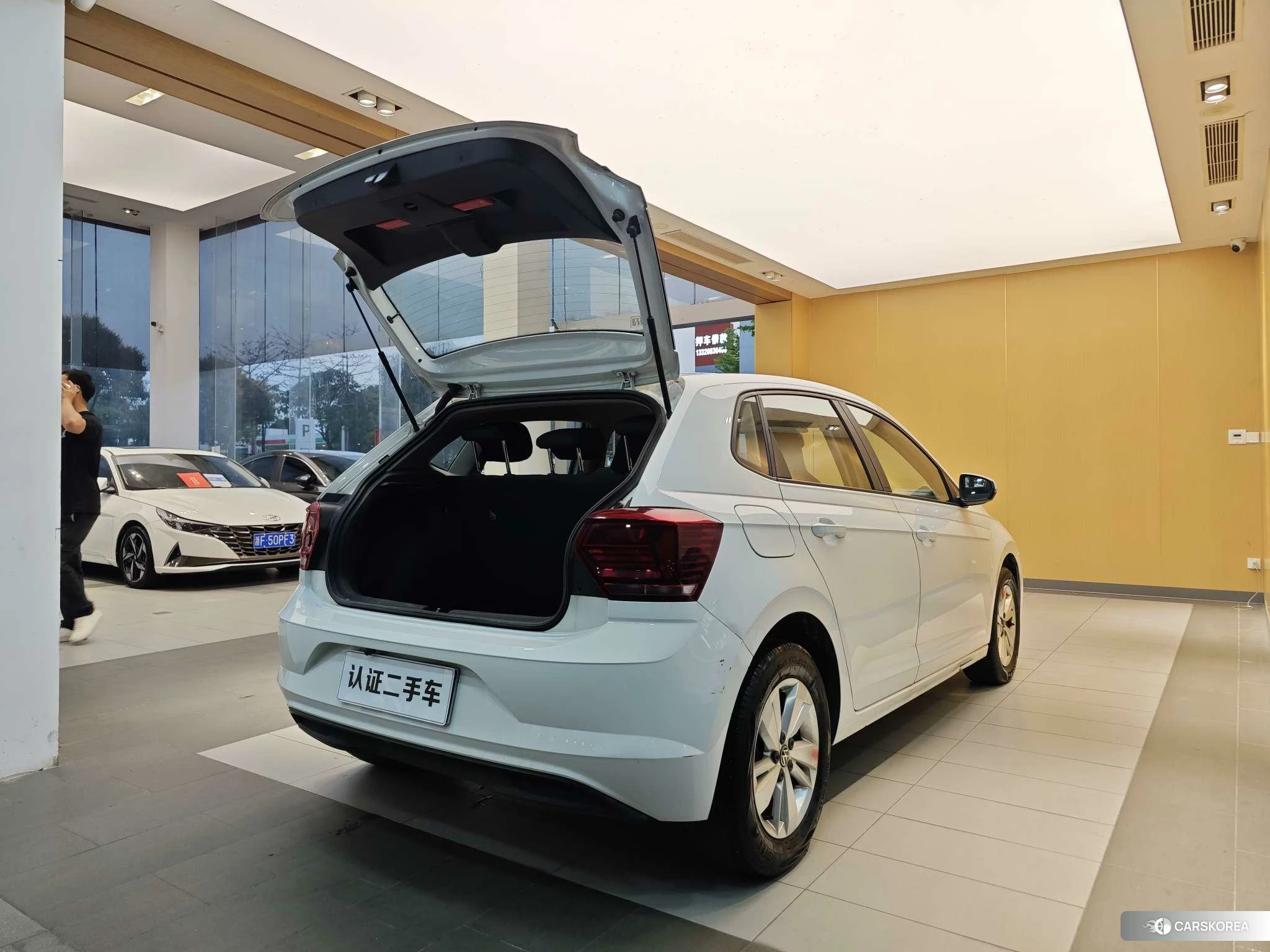 Volkswagen Polo id 4486302 из Китая 24