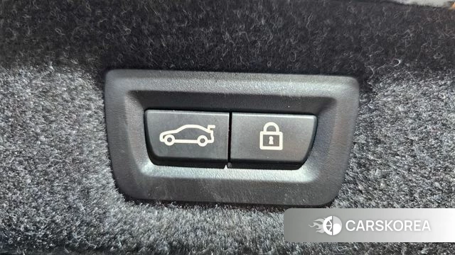 BMW 5 Series (G30) id 4430448 из Кореи 24