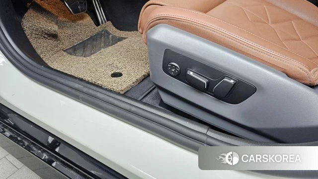 BMW 5 Series (G60) id 4527544 из Кореи 24