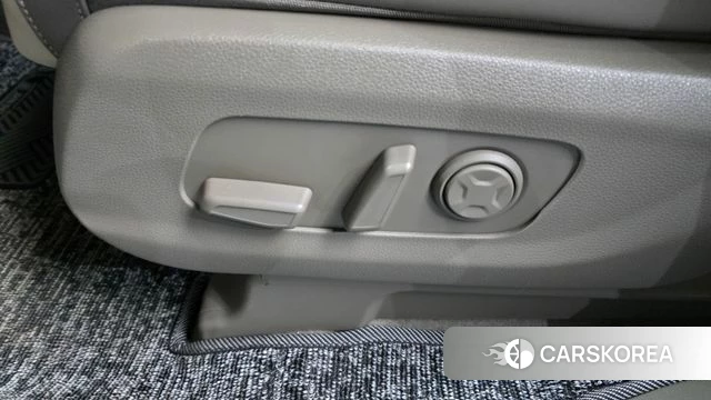 Kia Carnival 4th generation id 4893620 из Кореи 24