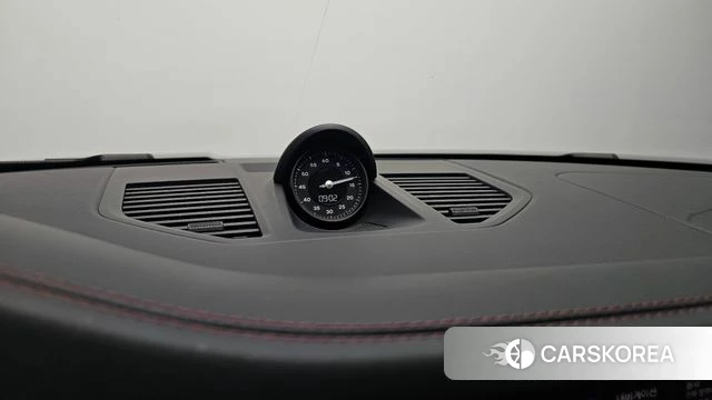 Porsche 911(992) id 4667234 из Кореи 24