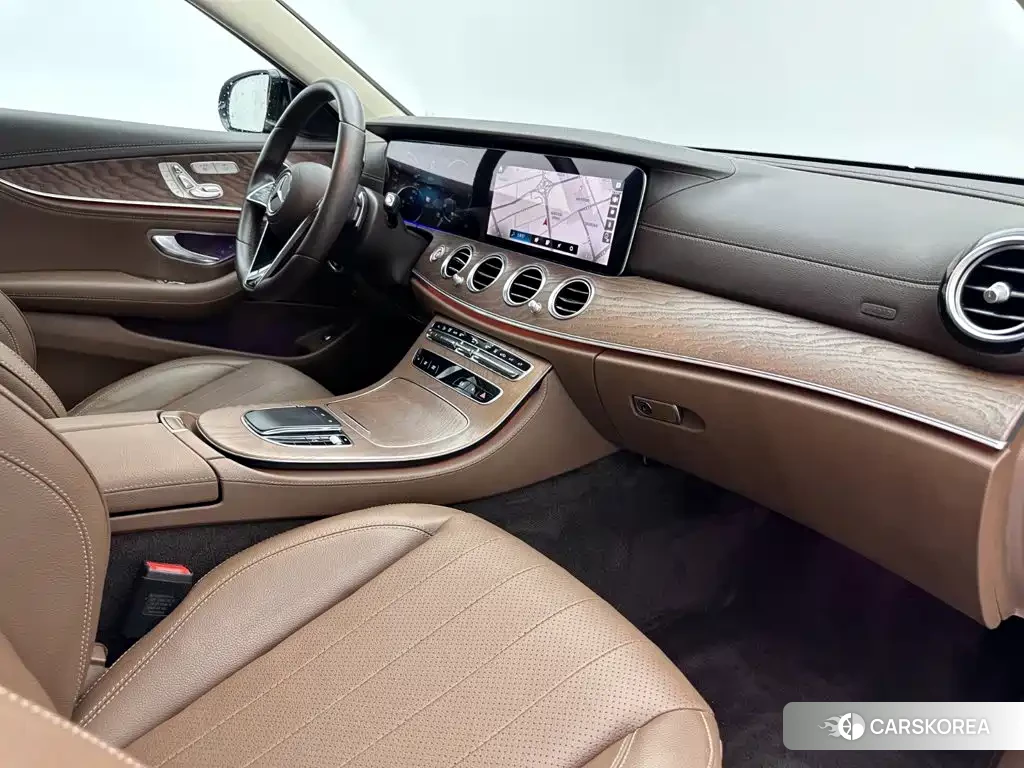 Mercedes-Benz E-Class id 4686005 из Китая 24