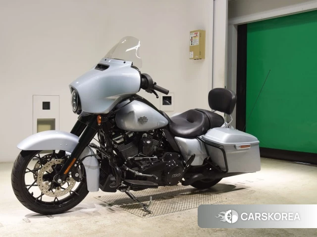 Проданный Harley-Davidson Street Glide FLHXS1870 2023 из Японии, фото 2
