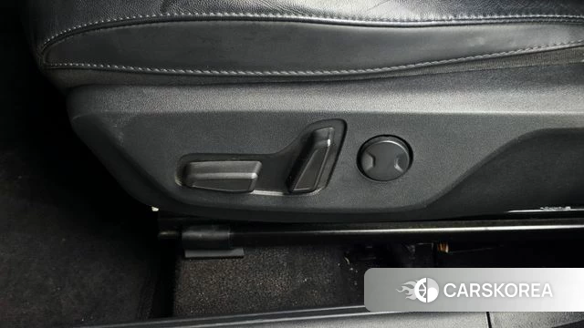 Kia Di Ol Nu Niro id 4899080 из Кореи 24