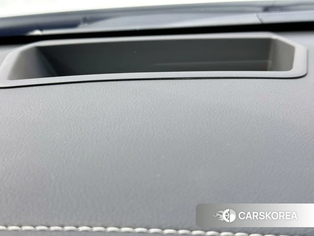 Lexus LX id 4273584 из Китая 24