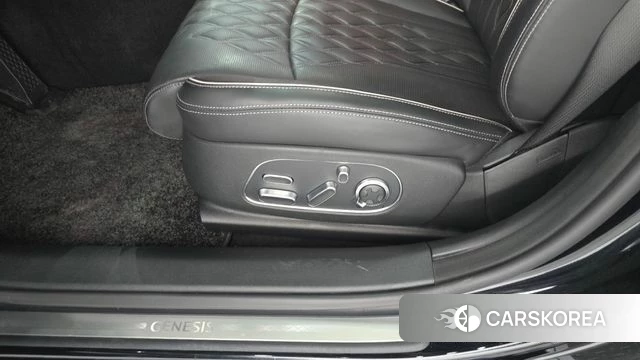 Genesis G90 (RS4) id 4293002 из Кореи 24