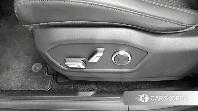 Hyundai Santa Fe (MX5) id 4292155 из Кореи 24