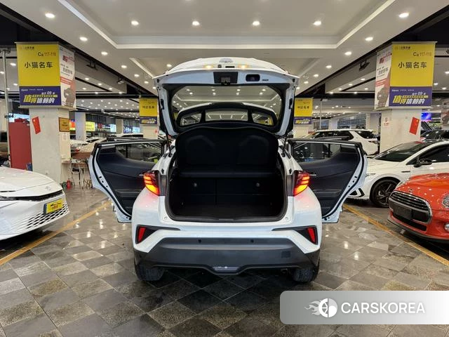 Toyota C-HR id 4209211 из Китая 24