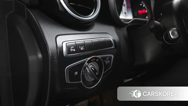 Mercedes-Benz C-Class W205 id 4325953 из Кореи 24