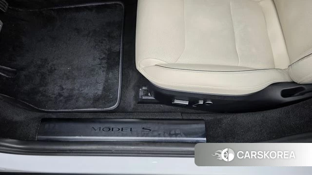 Tesla Model S id 4768125 из Кореи 24