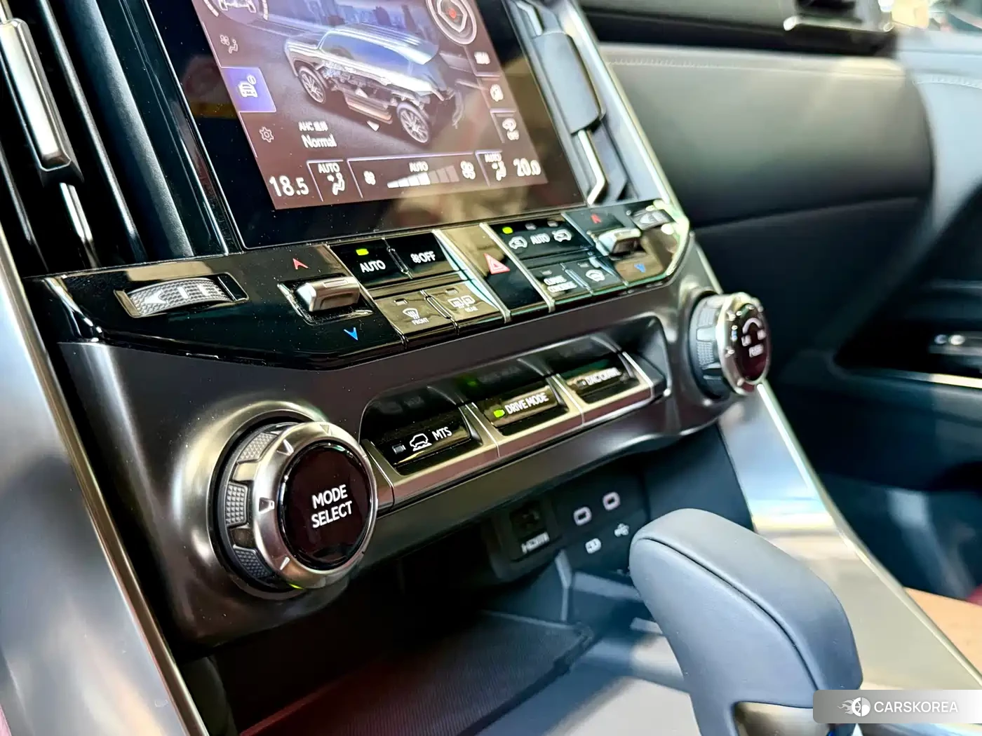 Lexus LX id 4685998 из Китая 24
