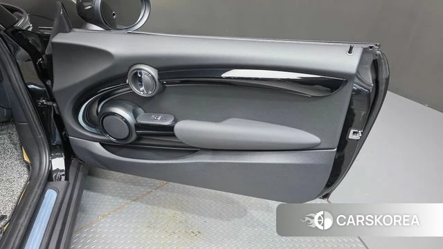 Mini Cooper id 4382594 из Кореи 24