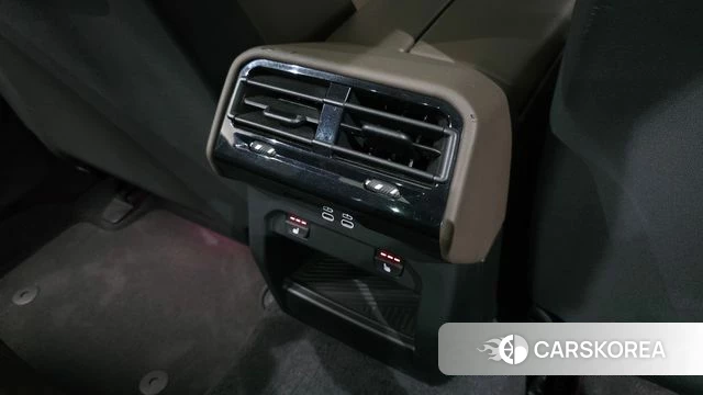 BMW 5 Series (G60) id 4853846 из Кореи 24
