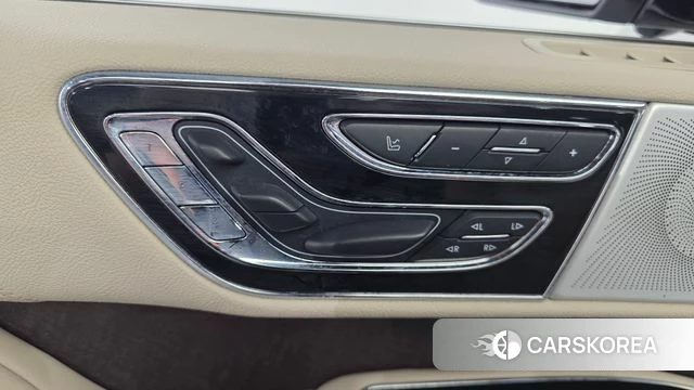 Lincoln Navigator 4th generation id 4409725 из Кореи 24