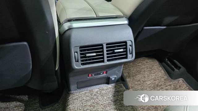 Land Rover Range Rover Velar id 4424916 из Кореи 24