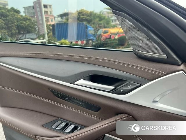 BMW 5 series id 4313841 из Китая 24