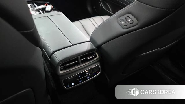 Genesis Electrified G80 (RG3) id 4739969 из Кореи 24