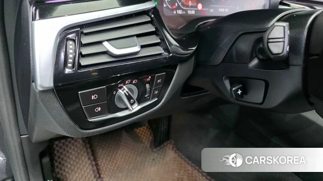 BMW 5 Series (G30) id 4325157 из Кореи 24