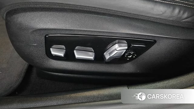 BMW 5 Series (G30) id 4267271 из Кореи 24