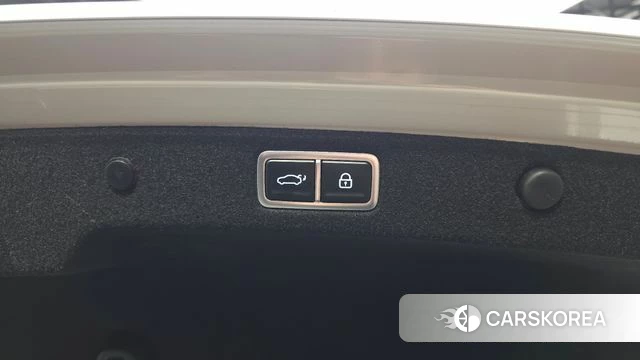 Hyundai Grandeur Hybrid (GN7) id 4315828 из Кореи 24