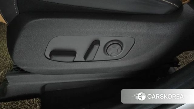 Kia Carnival 4th generation id 4304175 из Кореи 24