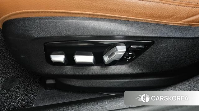 BMW 5 Series (G30) id 4871978 из Кореи 24