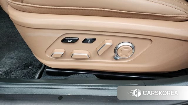 Hyundai Grandeur Hybrid (GN7) id 4427793 из Кореи 24