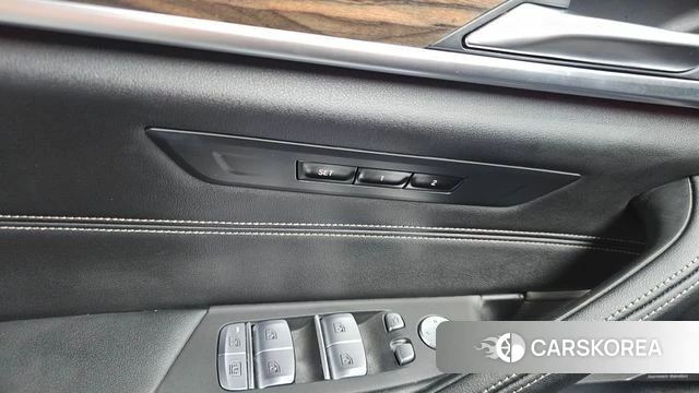 BMW 5 Series (G30) id 4624002 из Кореи 24