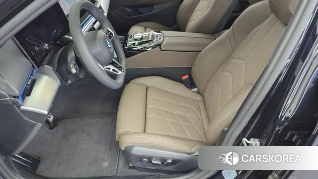 BMW 5 Series (G60) id 4480011 из Кореи 24