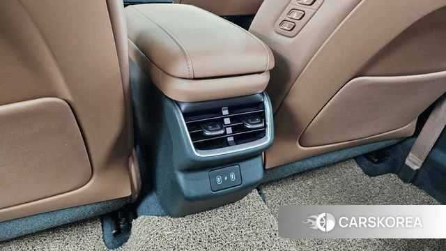 Hyundai Grandeur (GN7) id 4480113 из Кореи 24