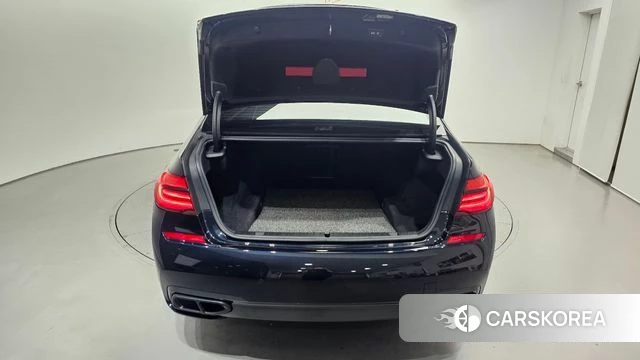 BMW 7 Series (G11) id 4435641 из Кореи 24