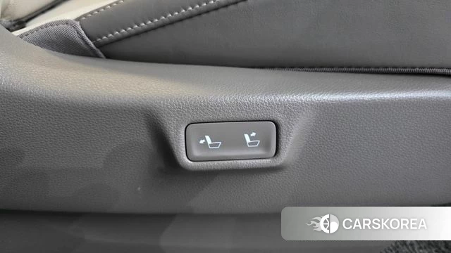 Kia Carnival 4th generation id 4231855 из Кореи 24