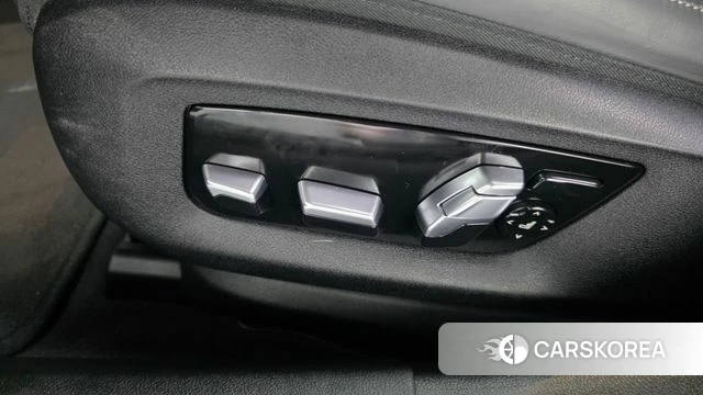 BMW 5 Series (G30) id 4763271 из Кореи 24