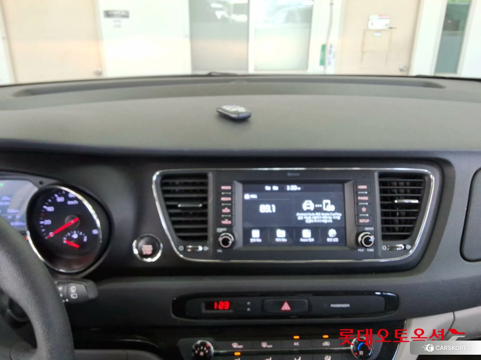 Kia Carnival id 4296870 из Кореи 24