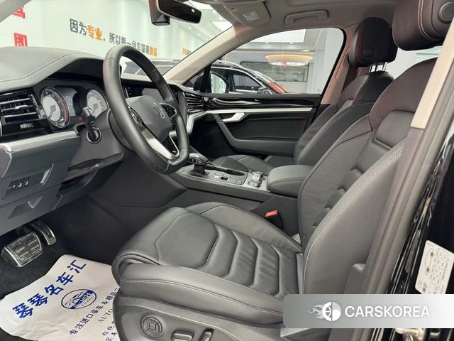 Volkswagen Touareg id 4297639 из Китая 24