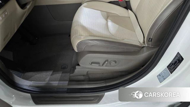 Kia Carnival 4th generation id 4764096 из Кореи 24
