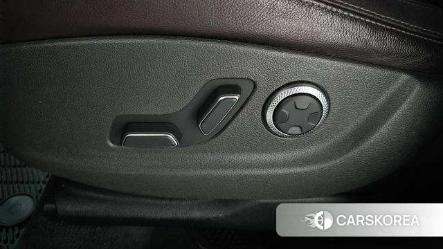 Genesis GV70 id 4202657 из Кореи 24