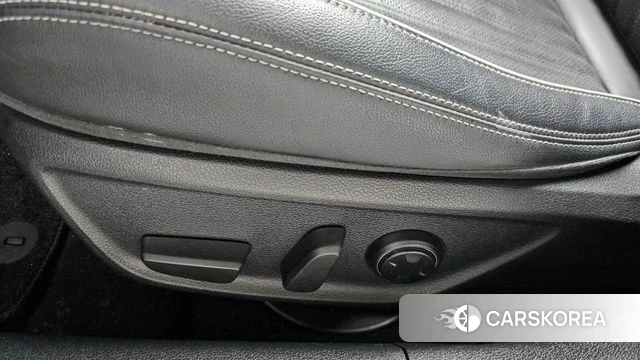 Genesis G70 id 4294896 из Кореи 24