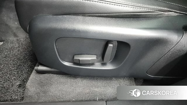 Land Rover Range Rover Velar id 4536750 из Кореи 24