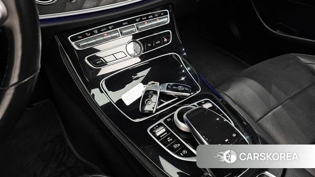 Mercedes-Benz E-Class W213 id 4269326 из Кореи 24