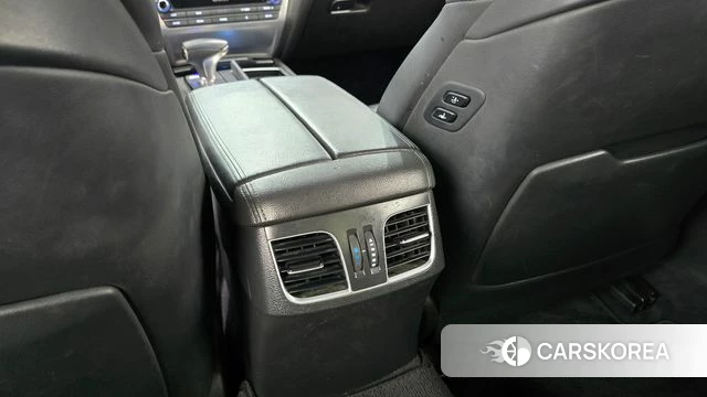 Genesis G80 id 4496725 из Кореи 24