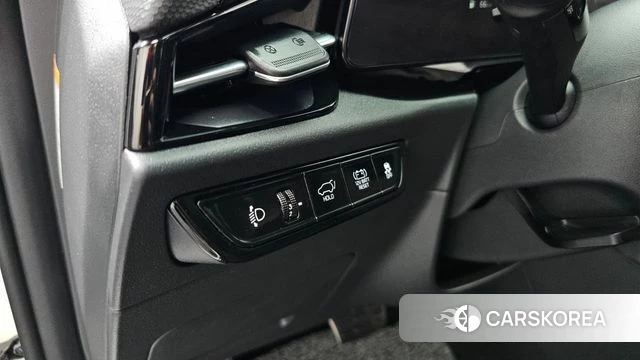 Kia Di Ol Nu Niro id 4768619 из Кореи 24