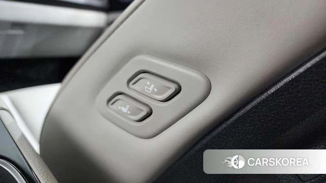 Kia Carnival 4th generation id 4231804 из Кореи 24