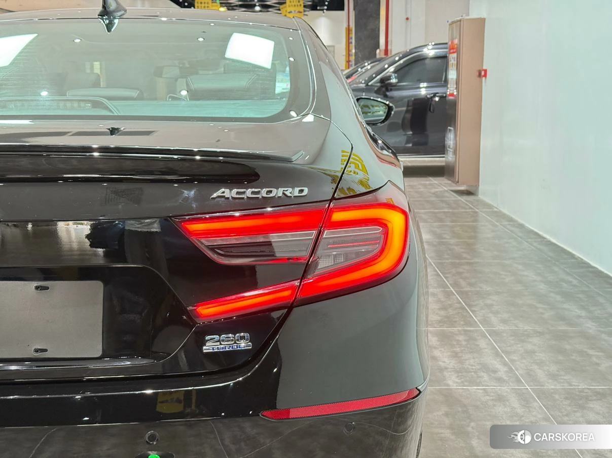 Honda Accord id 4452938 из Китая 24