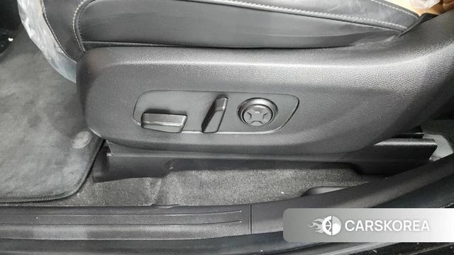 Kia Carnival 4th generation id 4423219 из Кореи 24