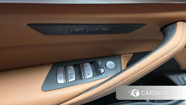 BMW 5 Series (G30) id 4635822 из Кореи 24