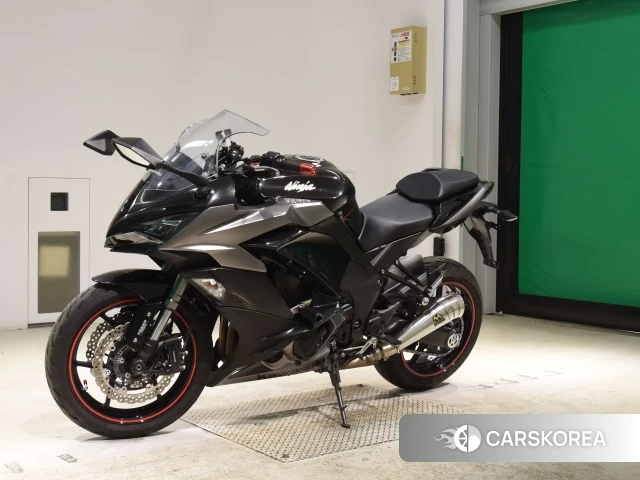 Проданный Kawasaki NINJA 1000 ABS id 4199323 из Японии, фото 24