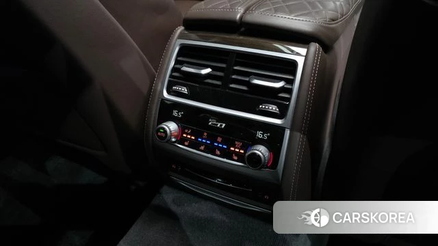 BMW 7 Series (G11) id 4794383 из Кореи 24