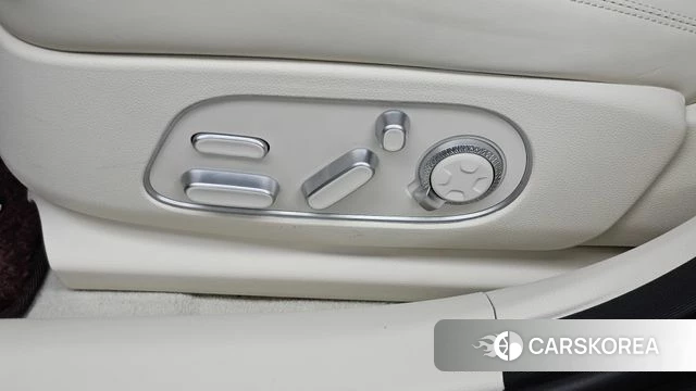 Genesis G90 (RS4) id 4499529 из Кореи 24